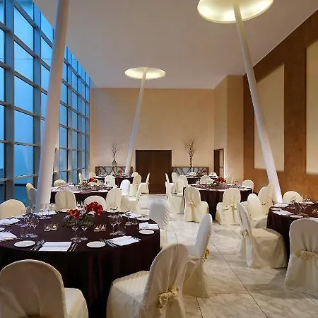 Sheraton Milano Malpensa Airport Ferno