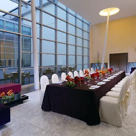 Hotel Sheraton Milano Malpensa Airport Ferno