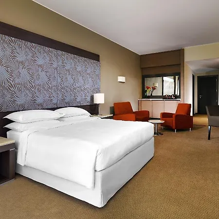 Sheraton Milano Malpensa Airport Hotel Ferno