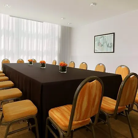 Hotel Sheraton Milano Malpensa Airport Ferno
