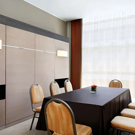 Hotel Sheraton Milano Malpensa Airport Ferno